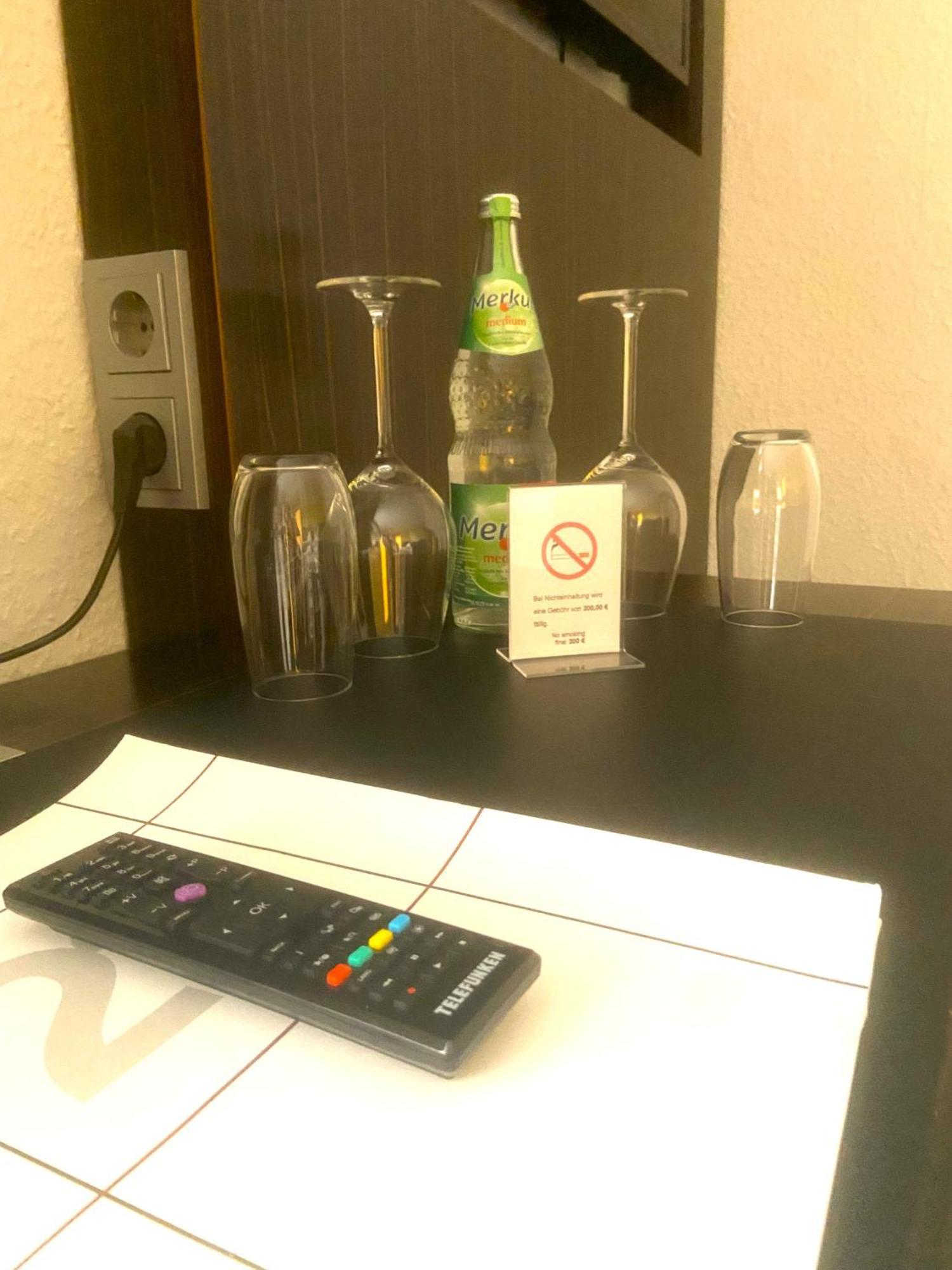 Hotel 22 *