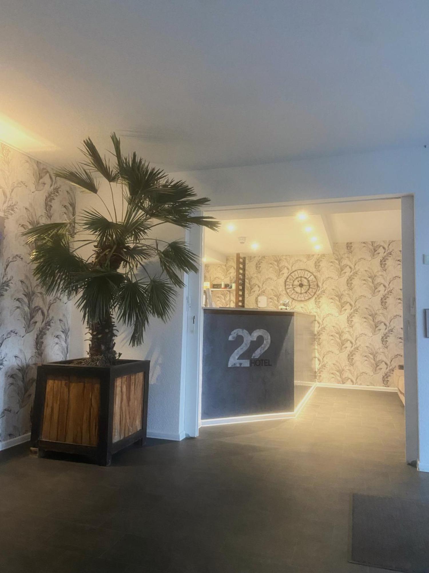 22 * Dessau-Rosslau
